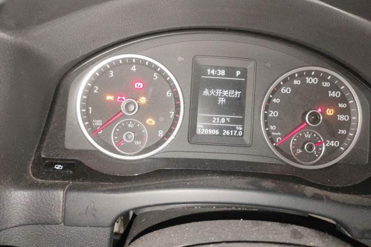 Used Volkswagen Tiguan 2012 2.0 TSI Automatic All-Wheel Drive Flagship Edition Instrument Cluster