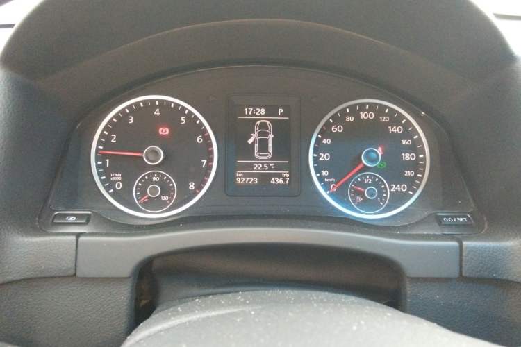Used Volkswagen Tiguan 2012 1.8TSI Automatic All-Wheel Drive Fashion Edition Instrument Cluster