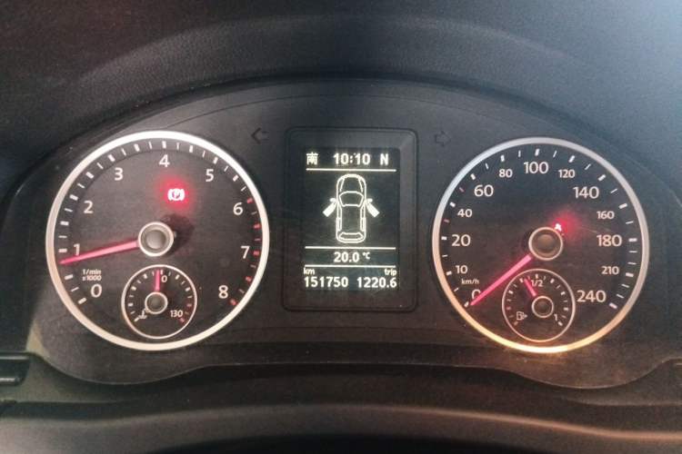 Used Volkswagen Tiguan 2012 1.8TSI Automatic Two-Wheel Drive Elite Edition Instrument Cluster