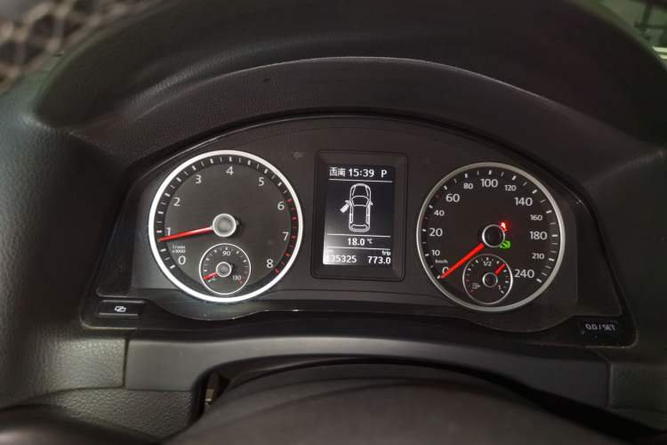 Used Volkswagen Tiguan 2012 1.8TSI Automatic All-Wheel Drive Elite Edition Instrument Cluster