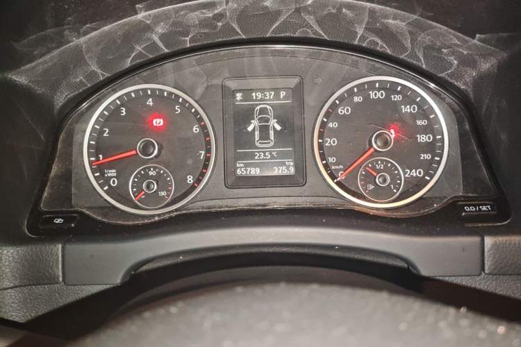 Used Volkswagen Tiguan 2012 1.8TSI Automatic Two-Wheel Drive Elite Edition Instrument Cluster