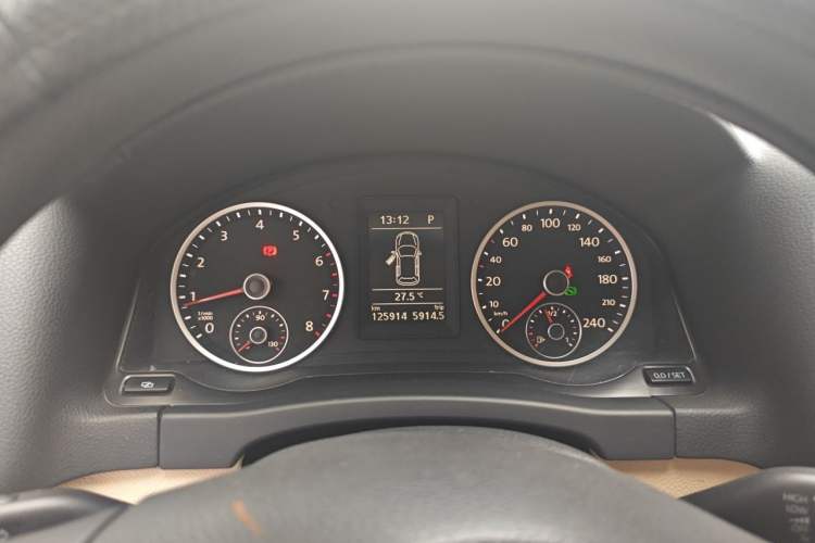 Used Volkswagen Tiguan 2012 1.8TSI Automatic Two-Wheel Drive Urban Edition Instrument Cluster