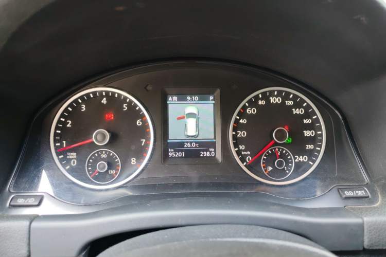 Used Volkswagen Tiguan 2012 2.0 TSI Comfort Edition Instrument Cluster