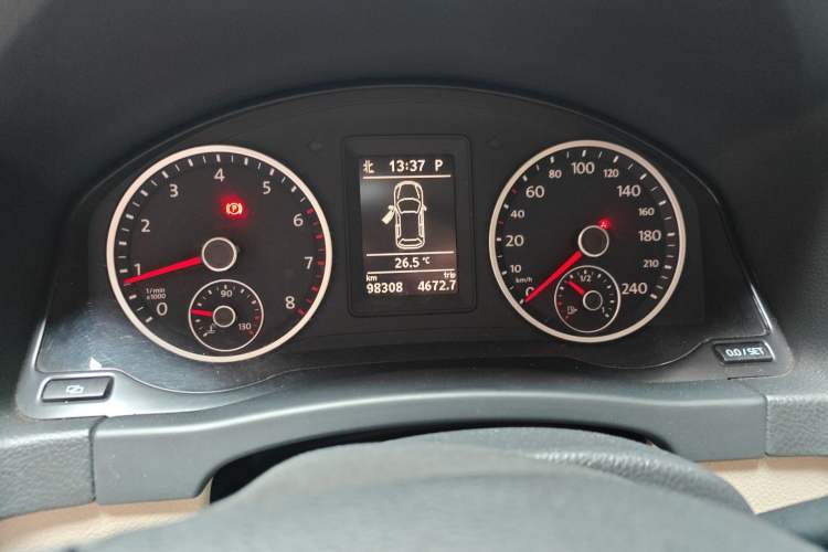 Used Volkswagen Tiguan 2012 1.8TSI Automatic All-Wheel Drive Elite Edition Instrument Cluster