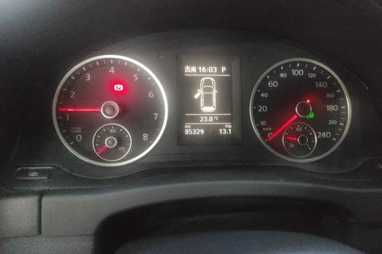 Used Volkswagen Tiguan 2012 1.8TSI Automatic Two-Wheel Drive Elite Edition Instrument Cluster