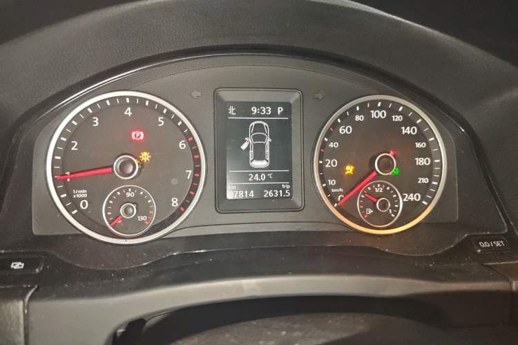Used Volkswagen Tiguan 2012 1.8TSI Automatic Two-Wheel Drive Elite Edition Instrument Cluster