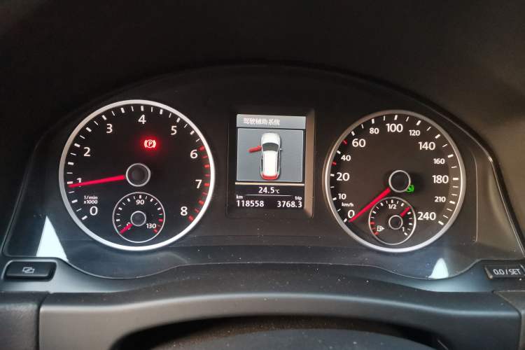 Used Volkswagen Tiguan 2012 2.0 TSI Luxury Edition Instrument Cluster
