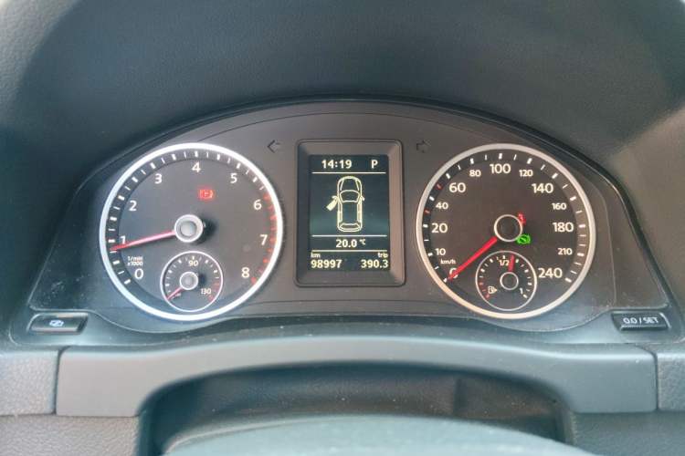 Used Volkswagen Tiguan 2012 1.8TSI Automatic Two-Wheel Drive Trend Edition Instrument Cluster