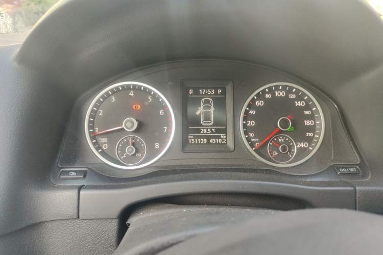 Used Volkswagen Tiguan 2012 1.8TSI Automatic All-Wheel Drive Elite Edition Instrument Cluster