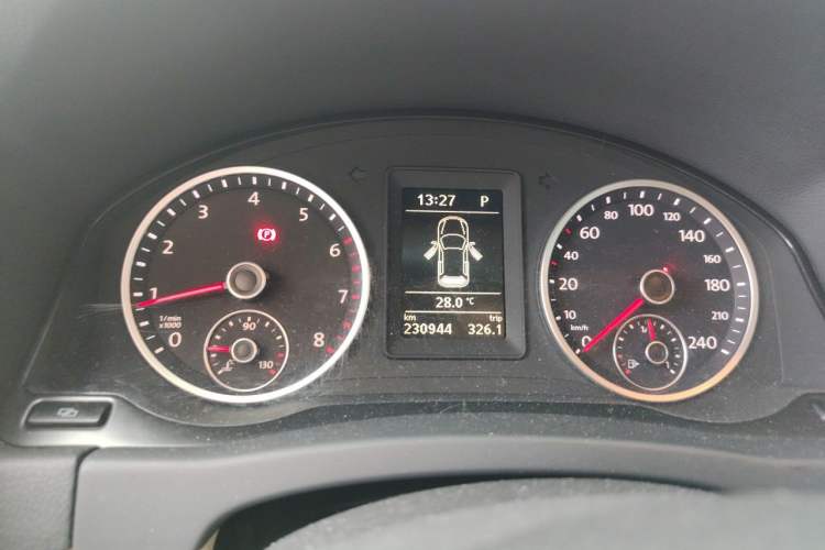 Used Volkswagen Tiguan 2012 1.8TSI Automatic Two-Wheel Drive Trend Edition Instrument Cluster