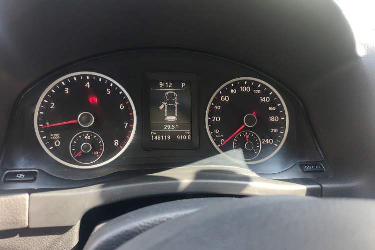 Used Volkswagen Tiguan 2012 1.8TSI Automatic All-Wheel Drive Elite Edition Instrument Cluster