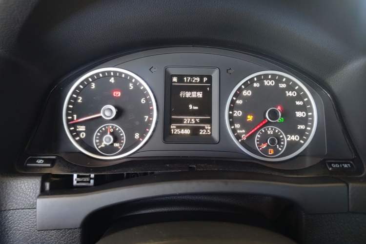 Used Volkswagen Tiguan 2012 1.8TSI Automatic All-Wheel Drive Elite Edition Instrument Cluster