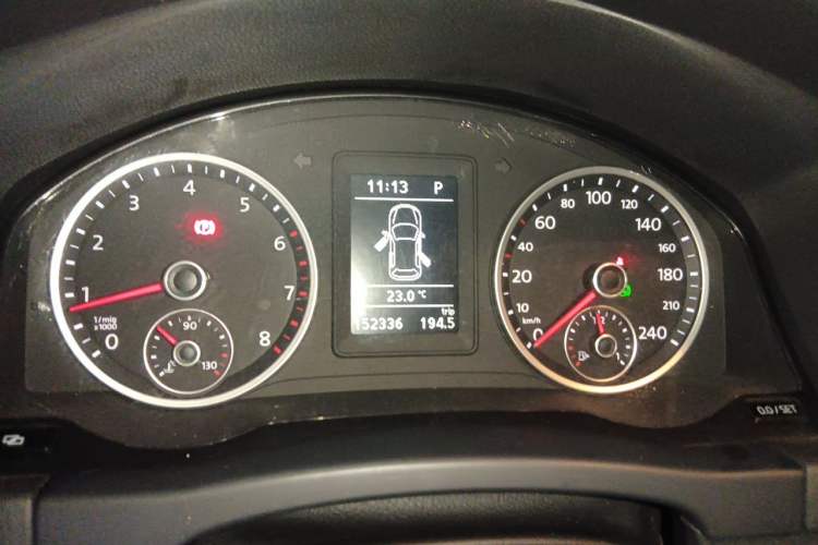 Used Volkswagen Tiguan 2012 2.0 TSI Automatic All-Wheel Drive Flagship Edition Instrument Cluster