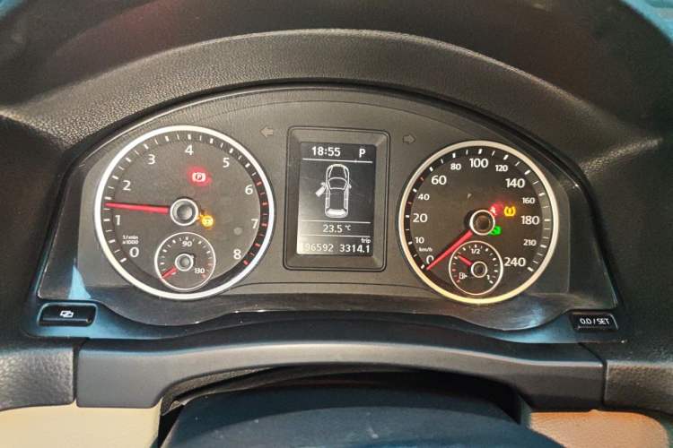 Used Volkswagen Tiguan 2012 1.8TSI Automatic All-Wheel Drive Fashion Edition Instrument Cluster