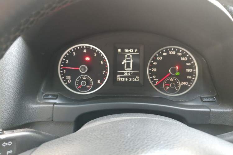 Used Volkswagen Tiguan 2012 1.8TSI Automatic All-Wheel Drive Elite Edition Instrument Cluster