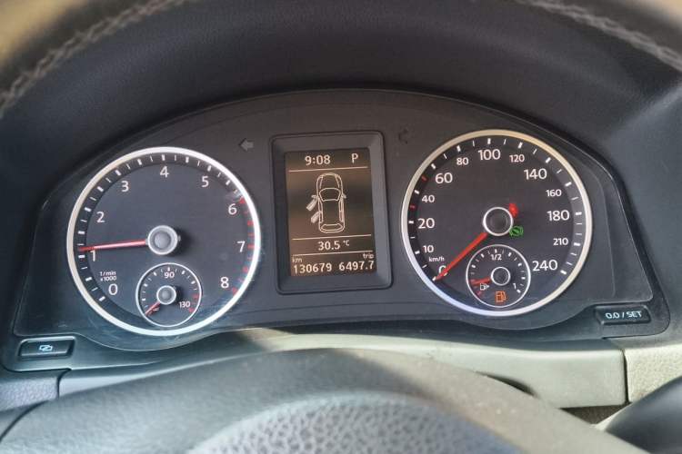 Used Volkswagen Tiguan 2012 2.0 TSI Automatic All-Wheel Drive Flagship Edition Instrument Cluster