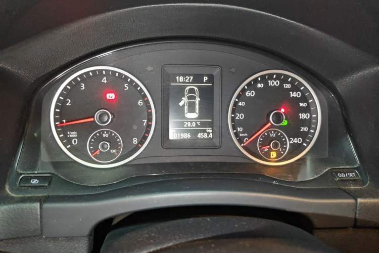 Used Volkswagen Tiguan 2012 2.0 TSI Automatic All-Wheel Drive Flagship Edition Instrument Cluster