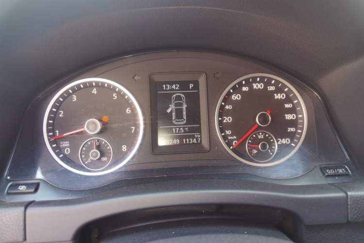 Used Volkswagen Tiguan 2012 1.8TSI Automatic Two-Wheel Drive Trend Edition Instrument Cluster