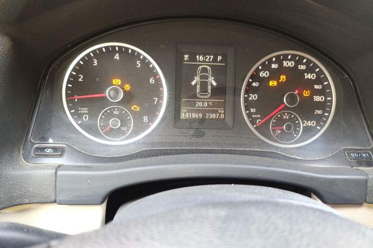 Used Volkswagen Tiguan 2012 1.8TSI Automatic All-Wheel Drive Elite Edition Instrument Cluster