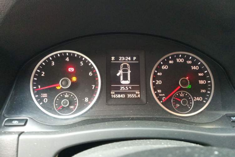 Used Volkswagen Tiguan 2012 2.0 TSI Automatic All-Wheel Drive Elite Edition Instrument Cluster