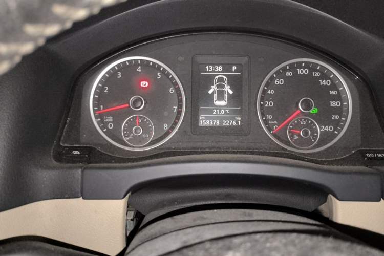 Used Volkswagen Tiguan 2012 2.0 TSI Automatic All-Wheel Drive Flagship Edition Instrument Cluster