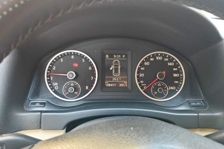 Used Volkswagen Tiguan 2012 1.8TSI Automatic Two-Wheel Drive Elite Edition Instrument Cluster