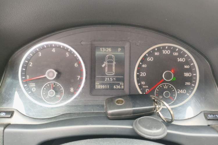 Used Volkswagen Tiguan 2012 2.0 TSI Automatic All-Wheel Drive Flagship Edition Instrument Cluster