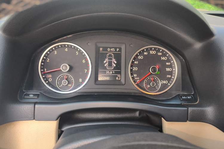 Used Volkswagen Tiguan 2012 1.8TSI Automatic Two-Wheel Drive Elite Edition Instrument Cluster