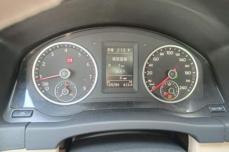 Used Volkswagen Tiguan 2012 1.8TSI Automatic All-Wheel Drive Elite Edition Instrument Cluster