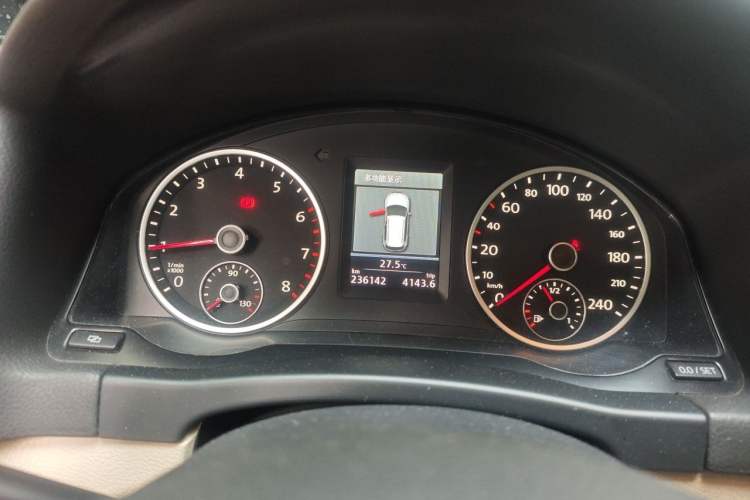 Used Volkswagen Tiguan 2012 2.0 TSI Comfort Edition Instrument Cluster