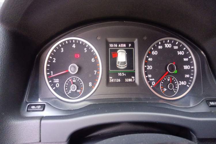 Used Volkswagen Tiguan 2012 2.0 TSI Comfort Edition Instrument Cluster