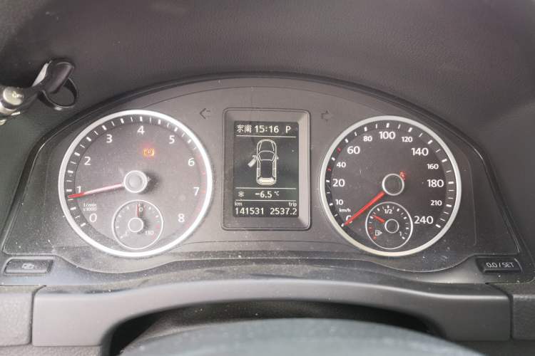 Used Volkswagen Tiguan 2012 1.8TSI Automatic All-Wheel Drive Elite Edition Instrument Cluster