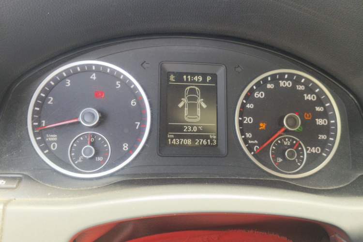 Used Volkswagen Tiguan 2012 1.8TSI Automatic All-Wheel Drive Elite Edition Instrument Cluster
