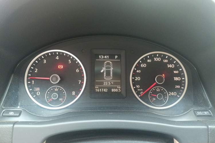 Used Volkswagen Tiguan 2012 1.8TSI Automatic All-Wheel Drive Elite Edition Instrument Cluster