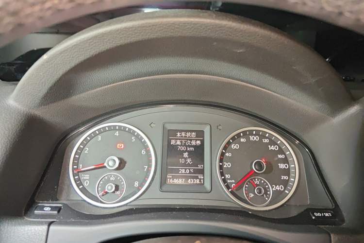 Used Volkswagen Tiguan 2012 1.8TSI Automatic All-Wheel Drive Elite Edition Instrument Cluster
