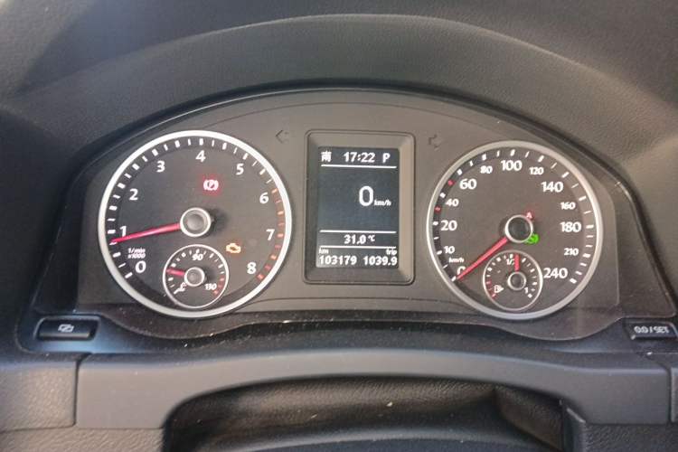 Used Volkswagen Tiguan 2012 1.8TSI Automatic Two-Wheel Drive Elite Edition Instrument Cluster