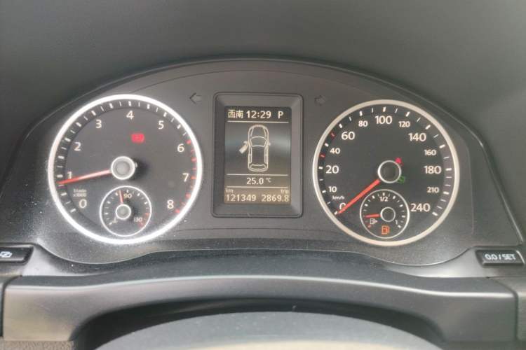 Used Volkswagen Tiguan 2012 1.8TSI Automatic All-Wheel Drive Elite Edition Instrument Cluster
