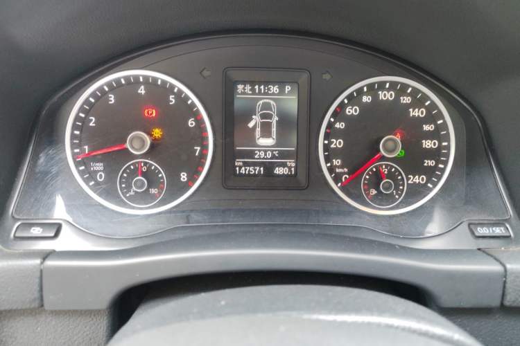 Used Volkswagen Tiguan 2012 1.8TSI Automatic All-Wheel Drive Elite Edition Instrument Cluster