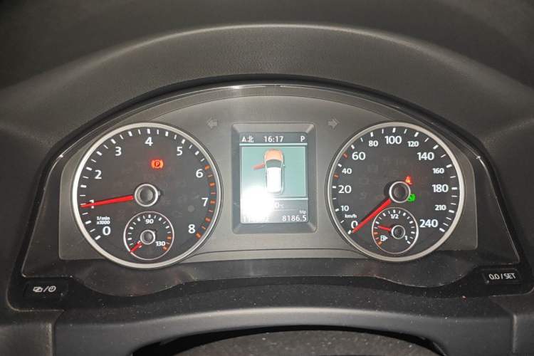 Used Volkswagen Tiguan 2012 2.0 TSI Comfort Edition Instrument Cluster