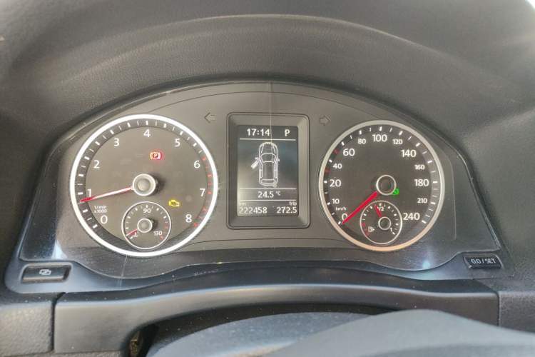 Used Volkswagen Tiguan 2012 2.0 TSI Automatic All-Wheel Drive Flagship Edition Instrument Cluster