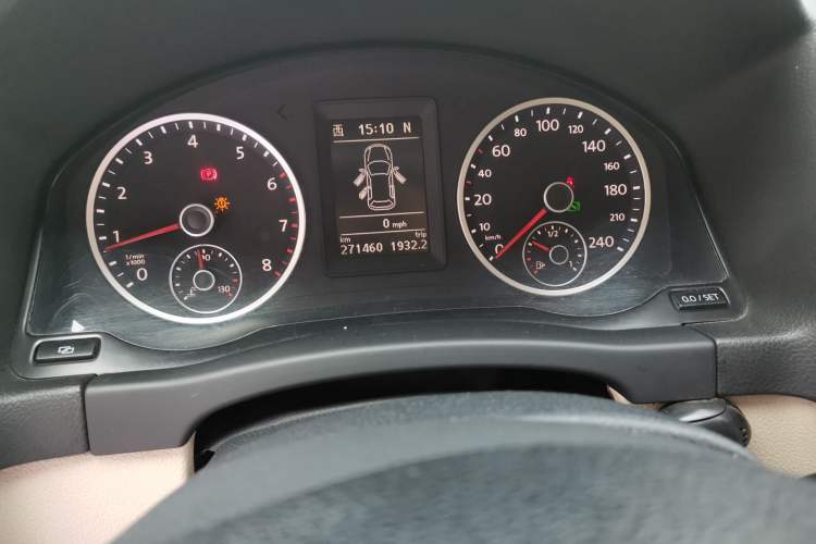 Used Volkswagen Tiguan 2012 1.8TSI Automatic All-Wheel Drive Elite Edition Instrument Cluster