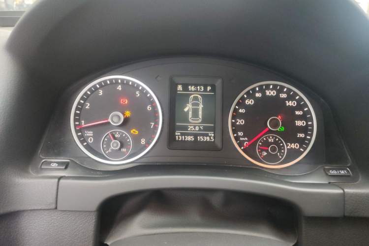 Used Volkswagen Tiguan 2012 1.8TSI Automatic All-Wheel Drive Elite Edition Instrument Cluster