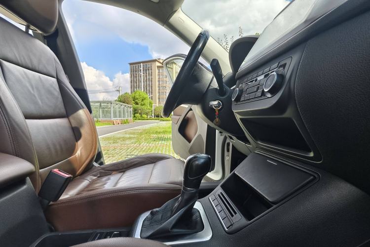 Used Volkswagen Tiguan 2012 2.0 TSI Comfort Edition Interior 12