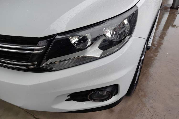 Used Volkswagen Tiguan 2012 2.0 TSI Comfort Edition Left Front Headlight