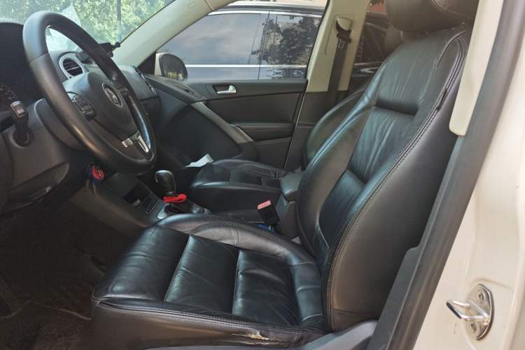 Used Volkswagen Tiguan 2012 1.8TSI Automatic All-Wheel Drive Elite Edition Left Front Seat