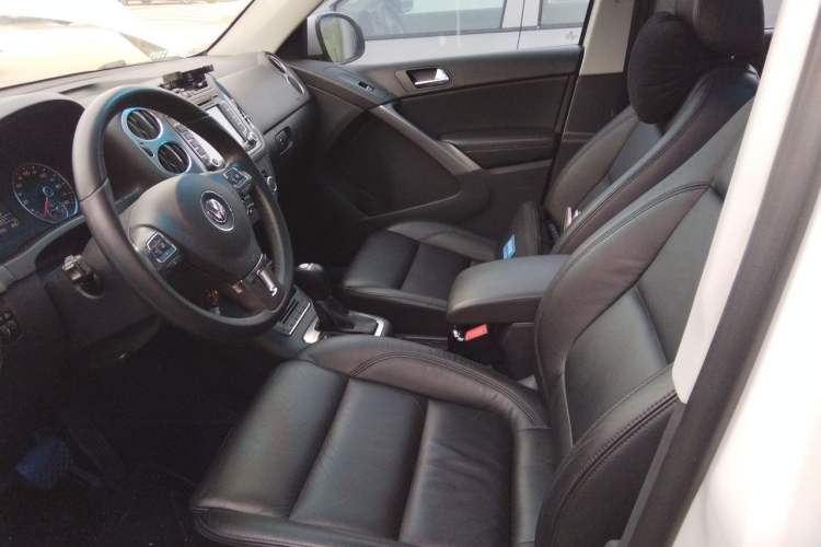 Used Volkswagen Tiguan 2012 1.8TSI Automatic All-Wheel Drive Fashion Edition Left Front Seat