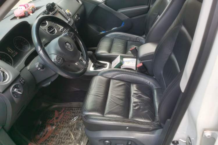Used Volkswagen Tiguan 2012 1.8TSI Automatic All-Wheel Drive Elite Edition Left Front Seat