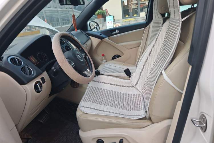 Used Volkswagen Tiguan 2012 2.0 TSI Luxury Edition Left Front Seat