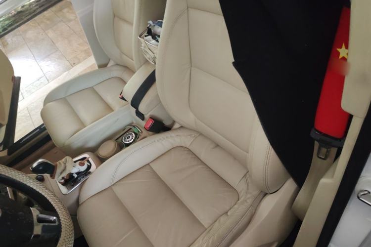 Used Volkswagen Tiguan 2012 2.0 TSI Automatic All-Wheel Drive Elite Edition Left Front Seat