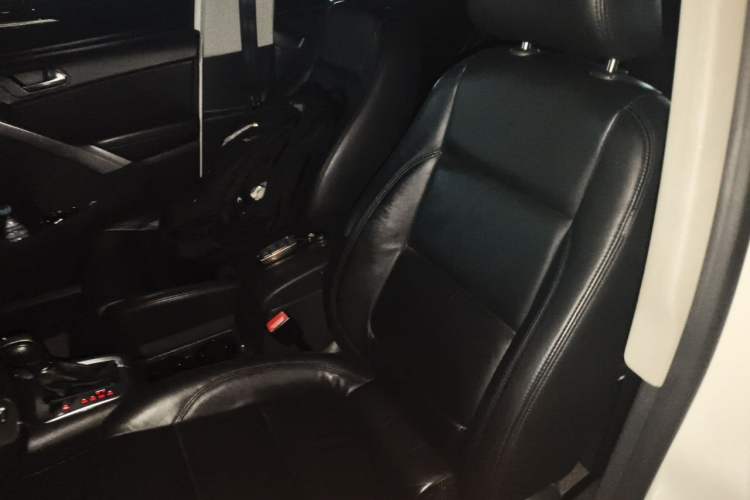 Used Volkswagen Tiguan 2012 1.8TSI Automatic All-Wheel Drive Elite Edition Left Front Seat